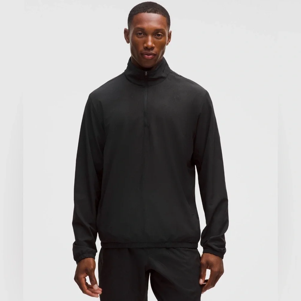 lululemon athletica Men’s Black Zeroed In Crinkle Texture Half Zip Jacket